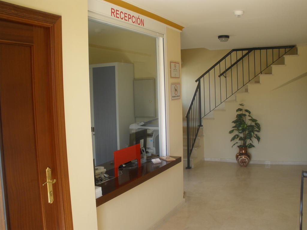 Apartamentos Turisticos Los Girasoles Espartinas Exterior photo