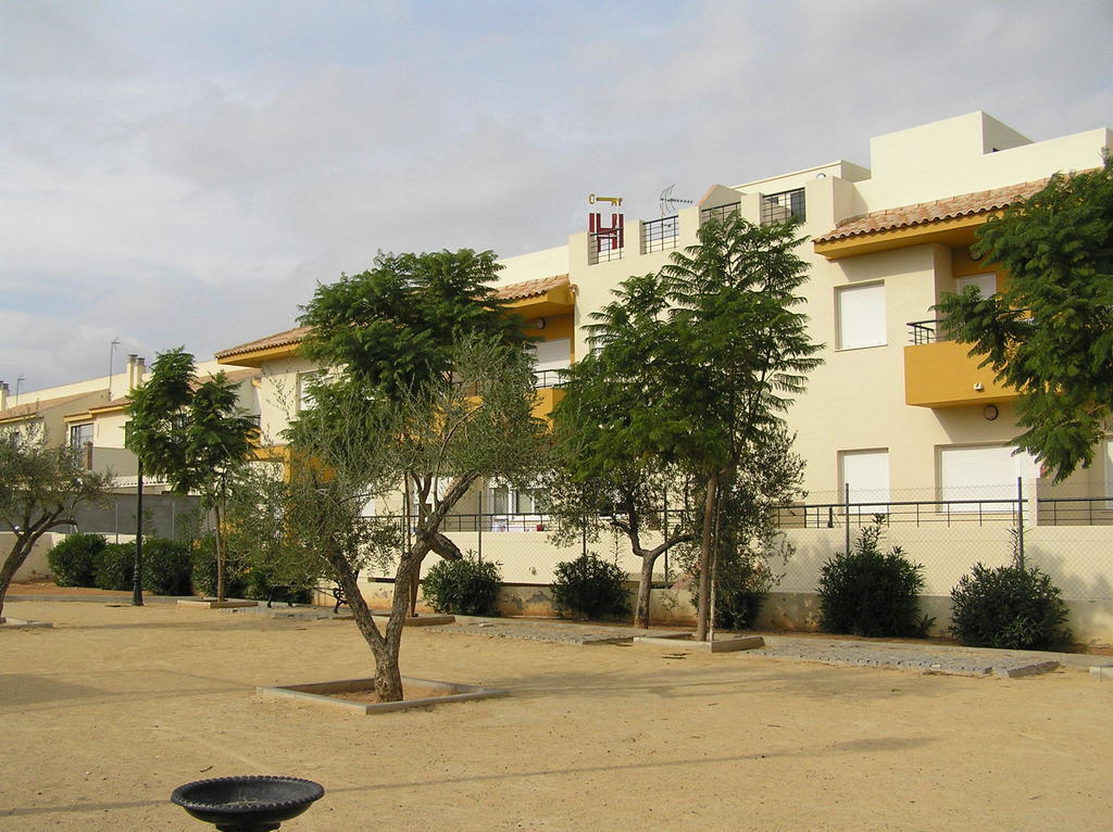Apartamentos Turisticos Los Girasoles Espartinas Exterior photo